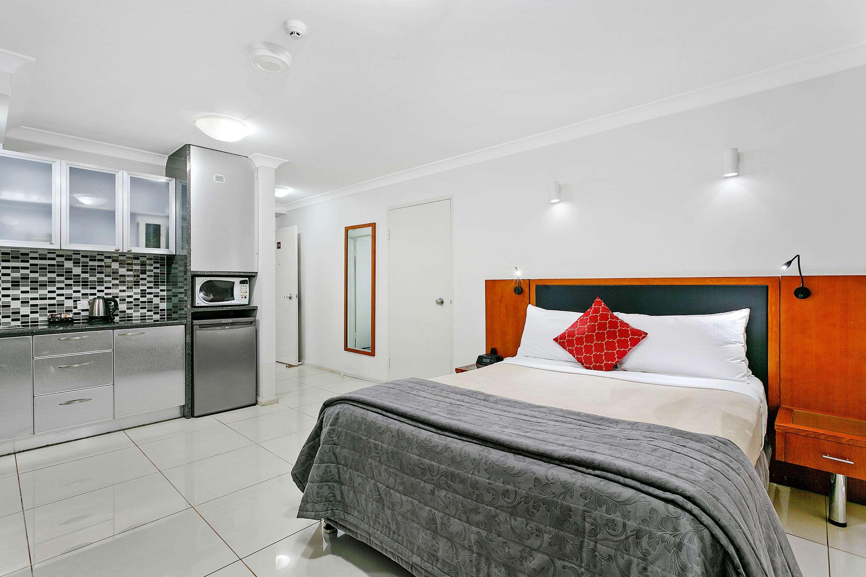 Comfort Inn & Suites Burwood Exterior photo