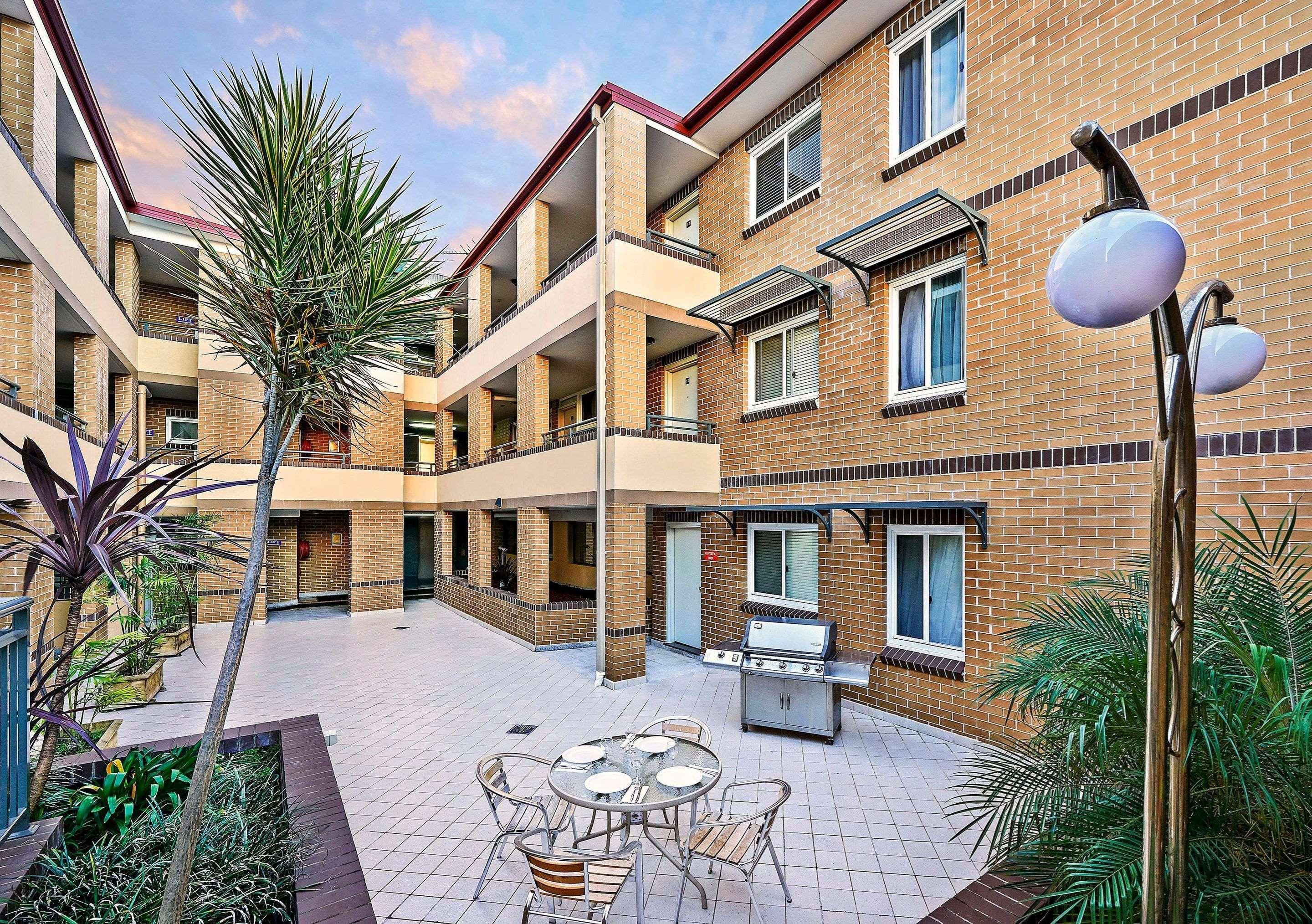 Comfort Inn & Suites Burwood Exterior photo