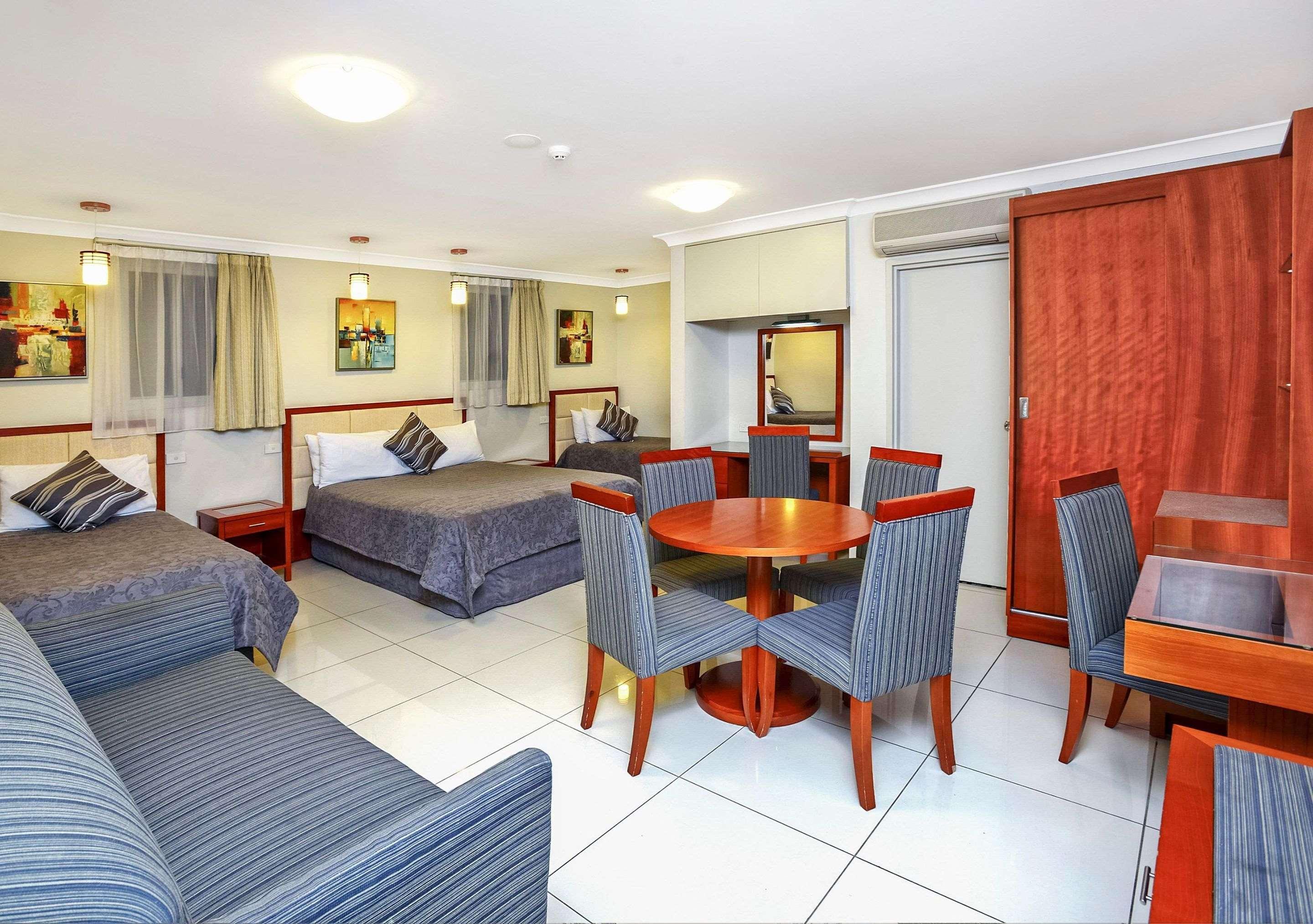 Comfort Inn & Suites Burwood Exterior photo