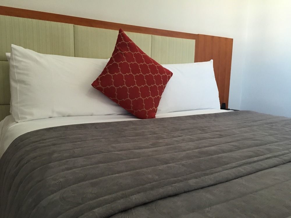 Comfort Inn & Suites Burwood Exterior photo